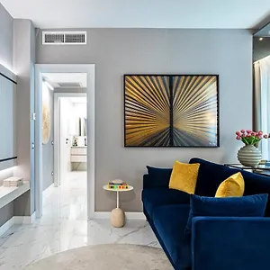 https://glaucia-home.italymilanhotels.net