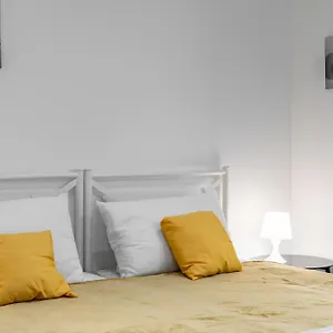 https://cascina-conicchio-metro-station-by-host4u.it-lombardy.com